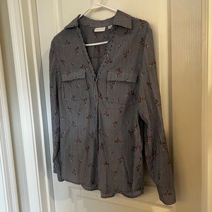 NY&Co button up blouse with pinstripe and flowers size medium